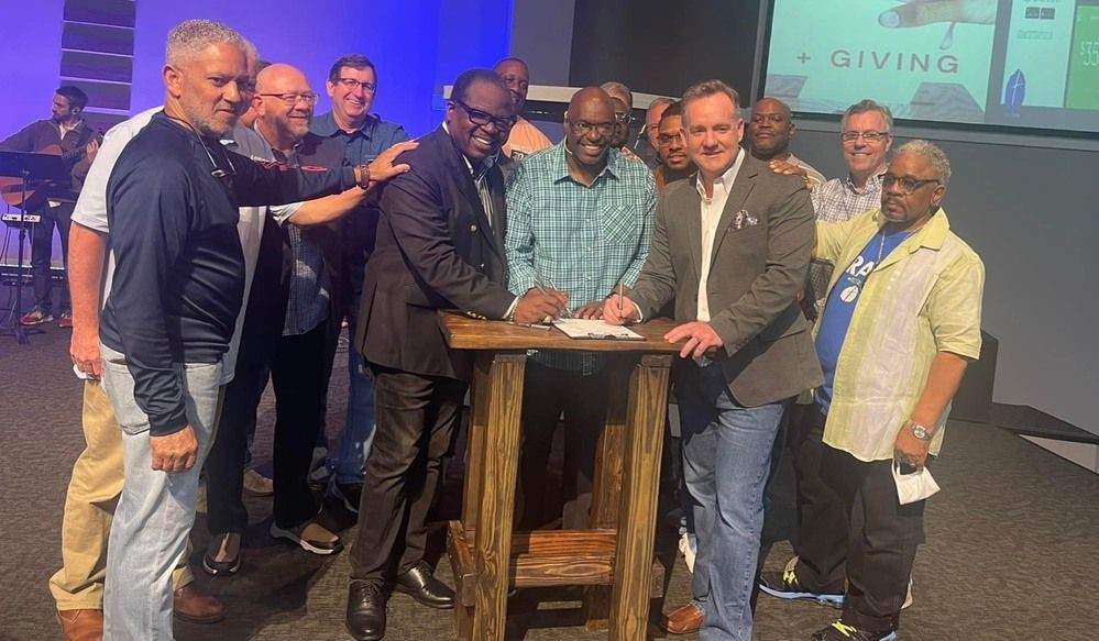 Two central Arkansas churches unite to become one family 1 10.20GraceUnitedSigning