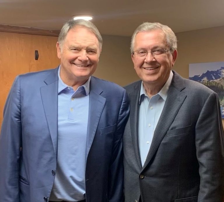 Defining Moments Series at Parkway Place Baptist features Houston Nutt