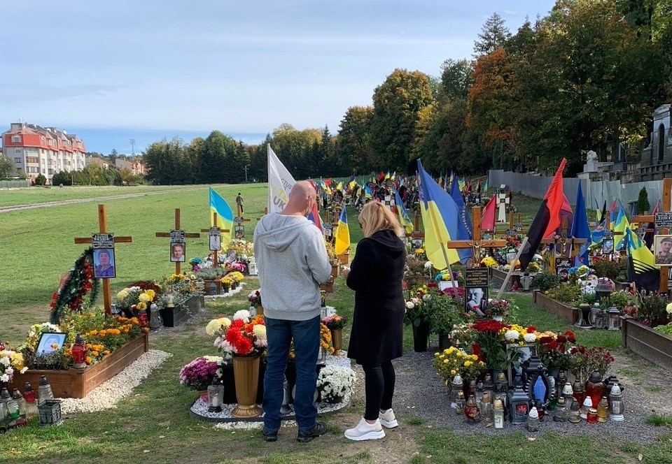Arkansas church ministers to Ukrainians 2 11.17Ukraine.Graves 1
