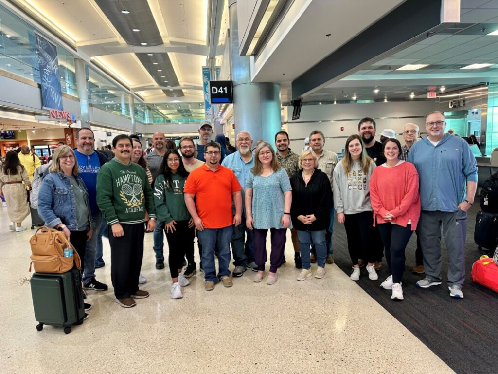 DR 1 Team at airport