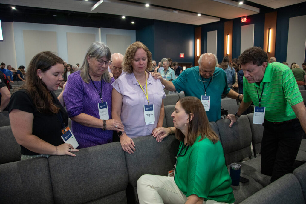 imb photos sending church prays small