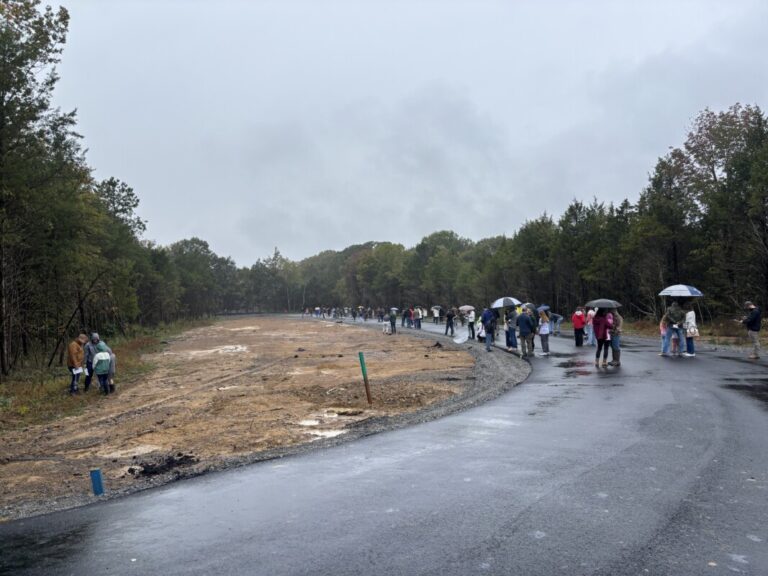 Home 11 Summit.FieldWorkerHousing